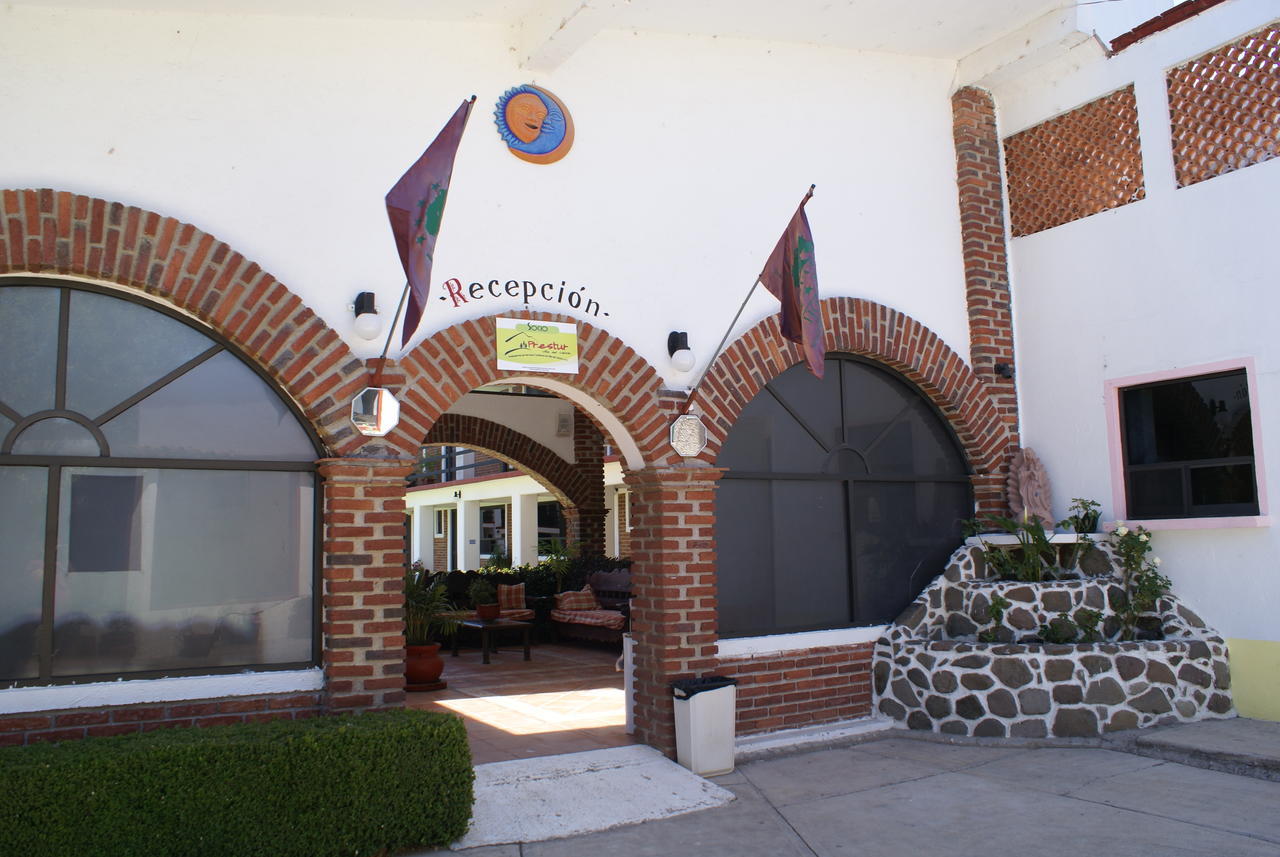 Hotel Los Sauces Villa Del Carbon Esterno foto
